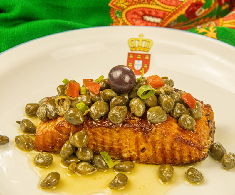 Salmão ao Molho de Alcaparras